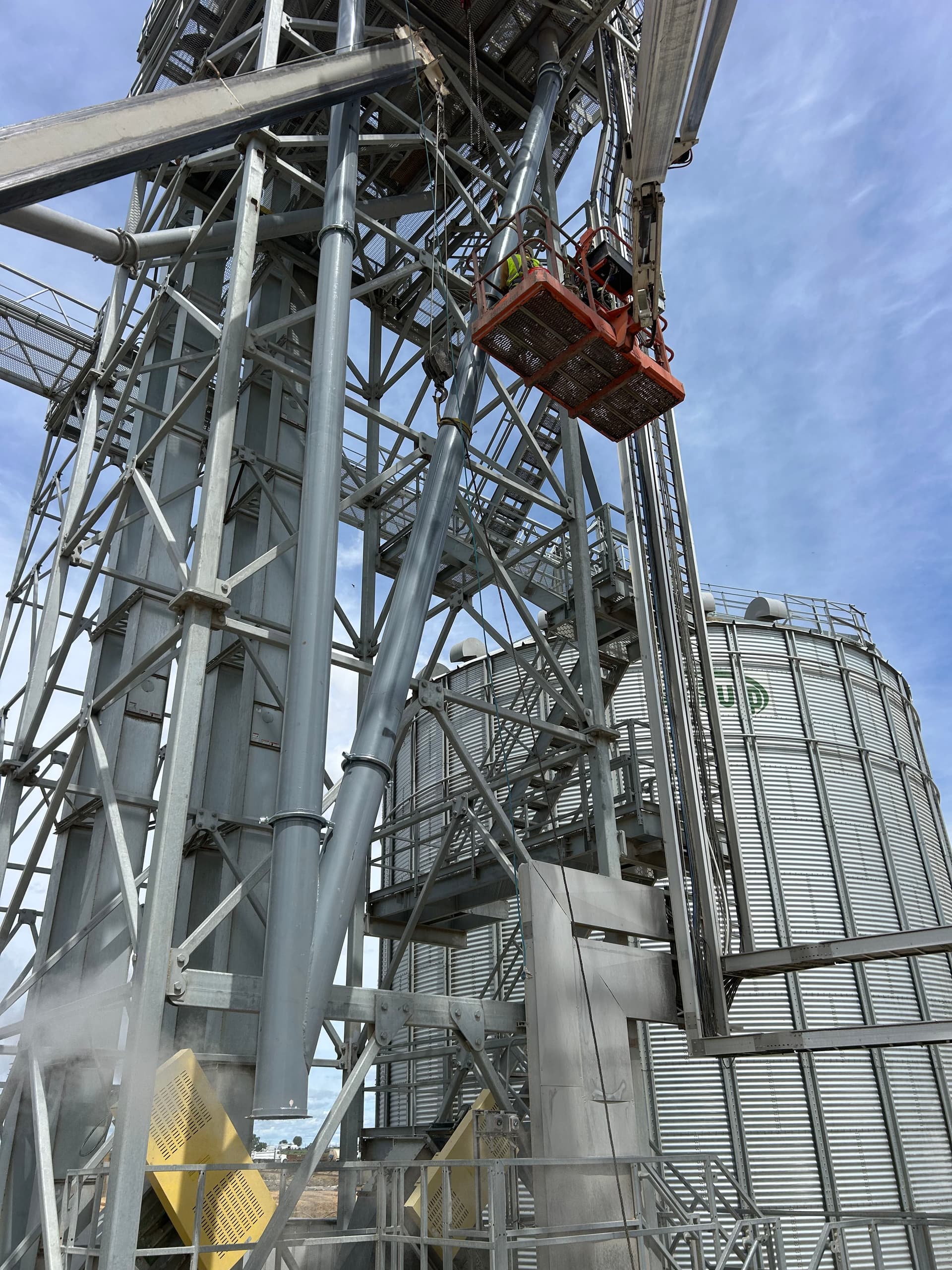 Gallery photos for 120 Feet of Feedlot Flume Installation Done Right: Image #2