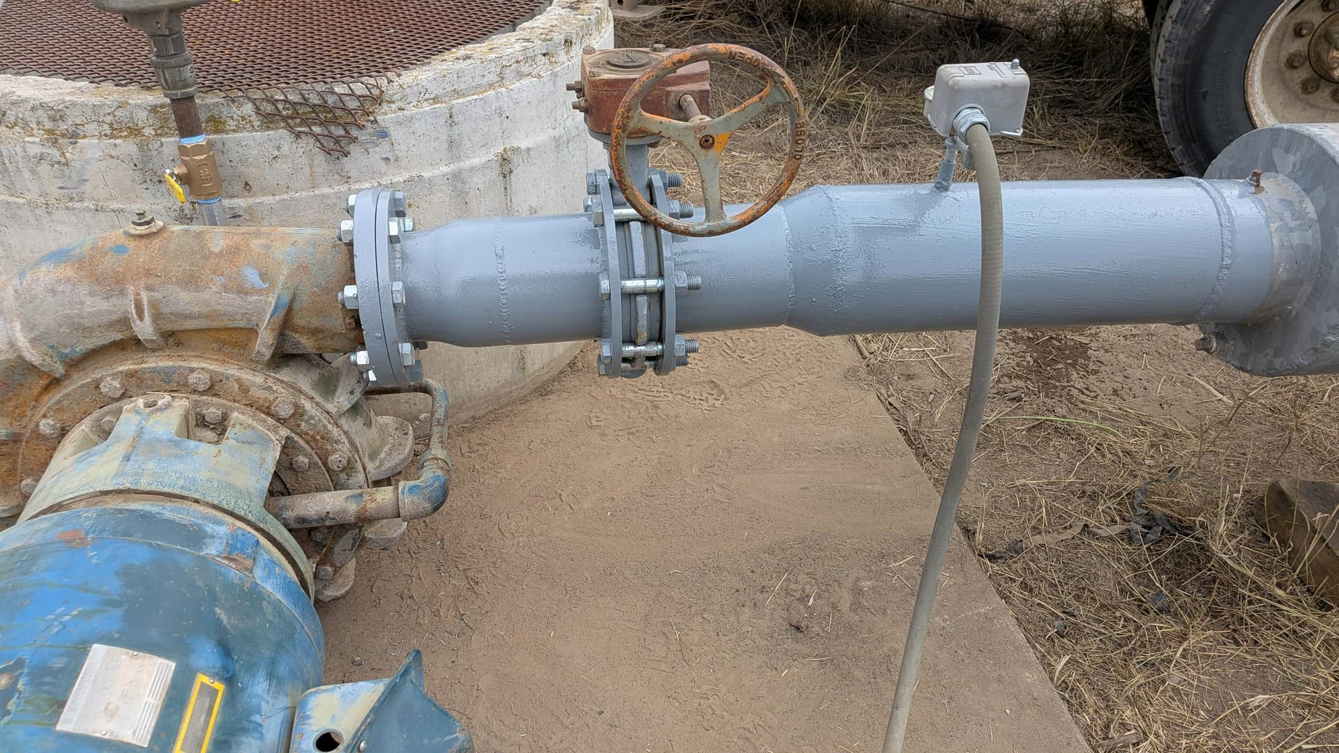 Gallery photos for 40-Year-Old Pump Station Gets New Piping and Fittings: Image #2