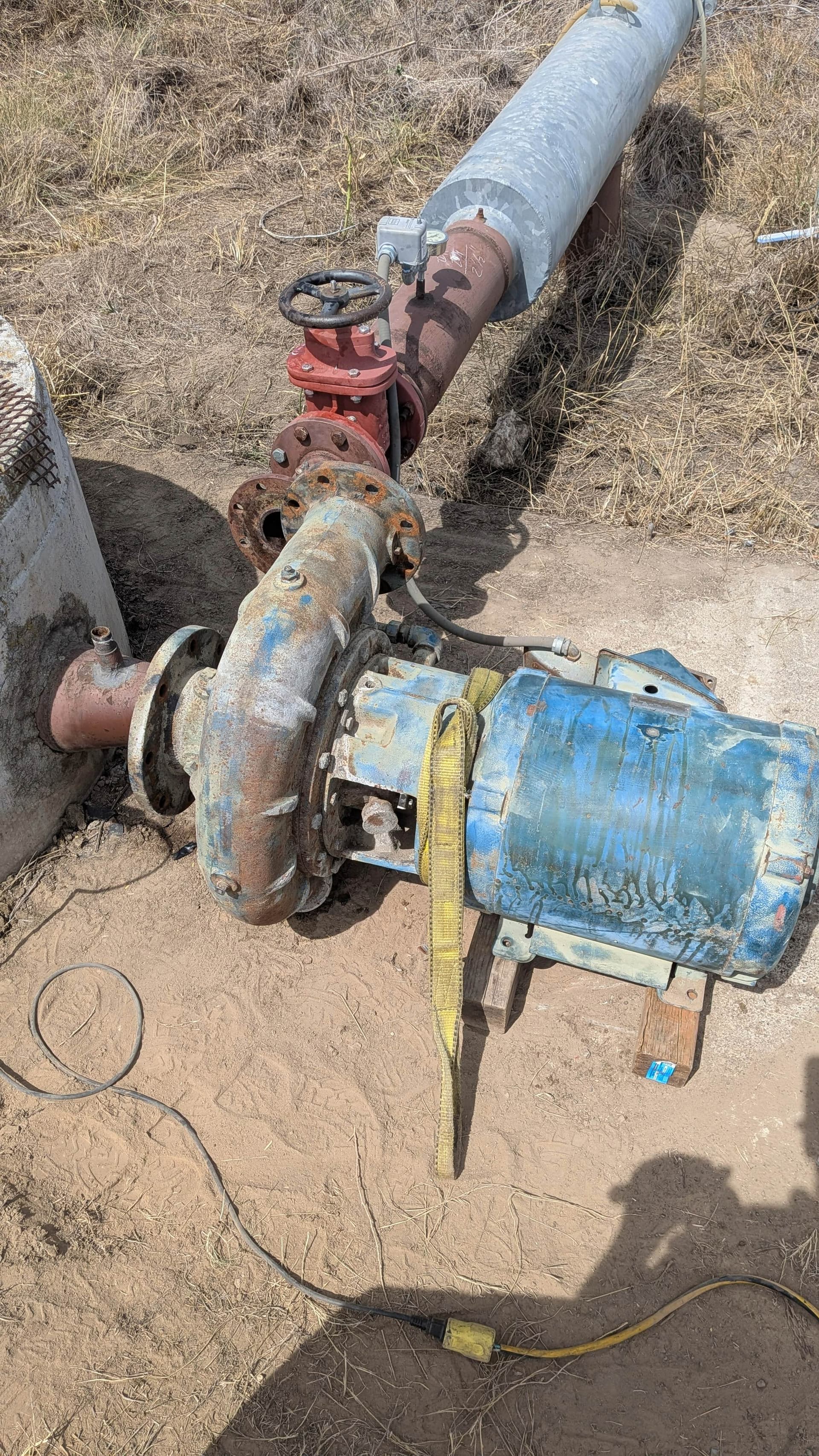 Gallery photos for 40-Year-Old Pump Station Gets New Piping and Fittings: Image #1